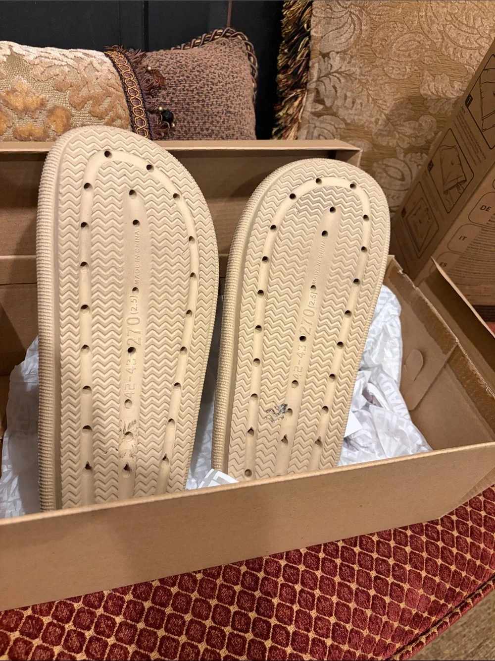 Steve Madden Scuba Beige Slide Sandals size 10